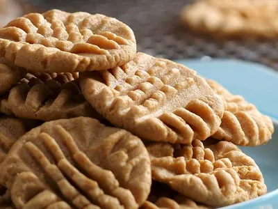 Peanut Butter Cookies with eggs