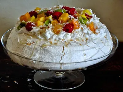 Ginger Pavlova Tropical Fruit