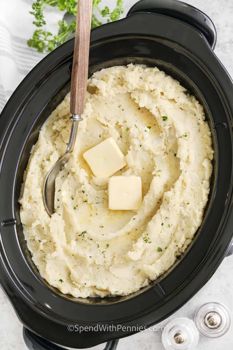 Slow Cooker Mashed Potatoes with butter