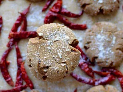 Spicy Molasses Crinkle Cookies