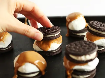 Peanut Butter S’more Sandwiches