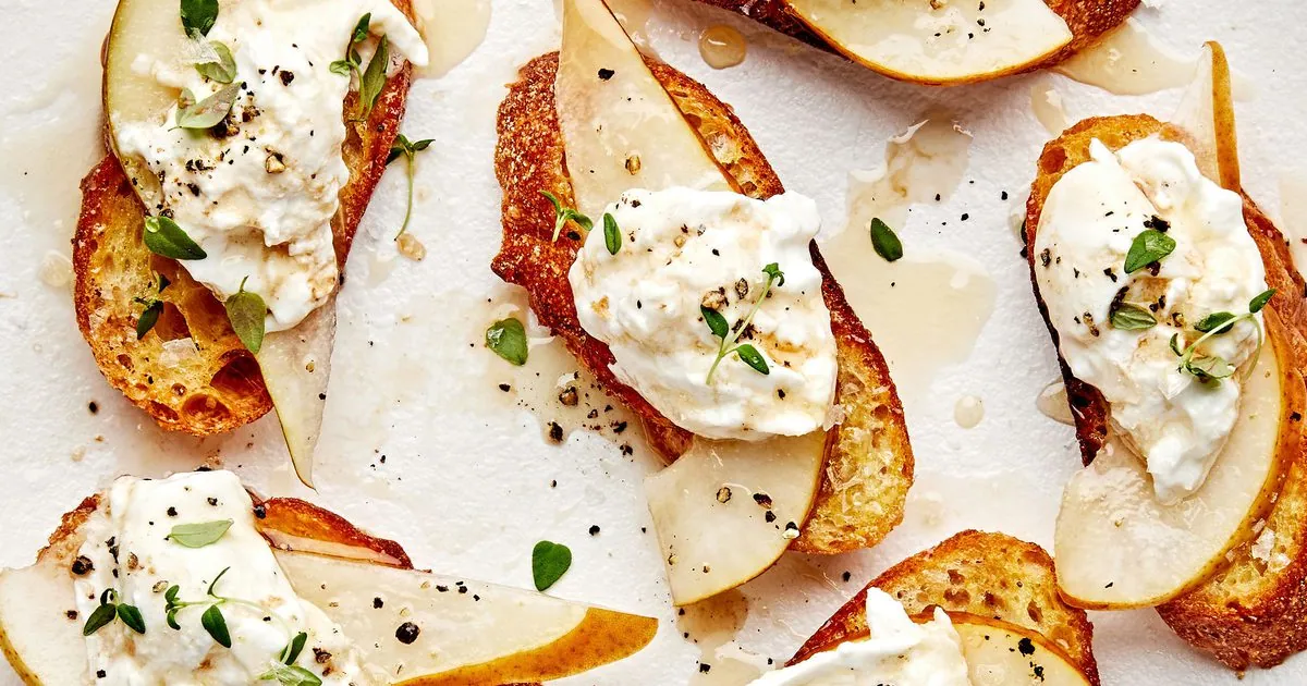 Pear Burrata Crostini