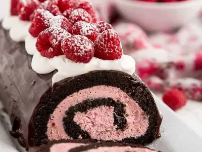 Raspberry Chocolate Swiss Roll