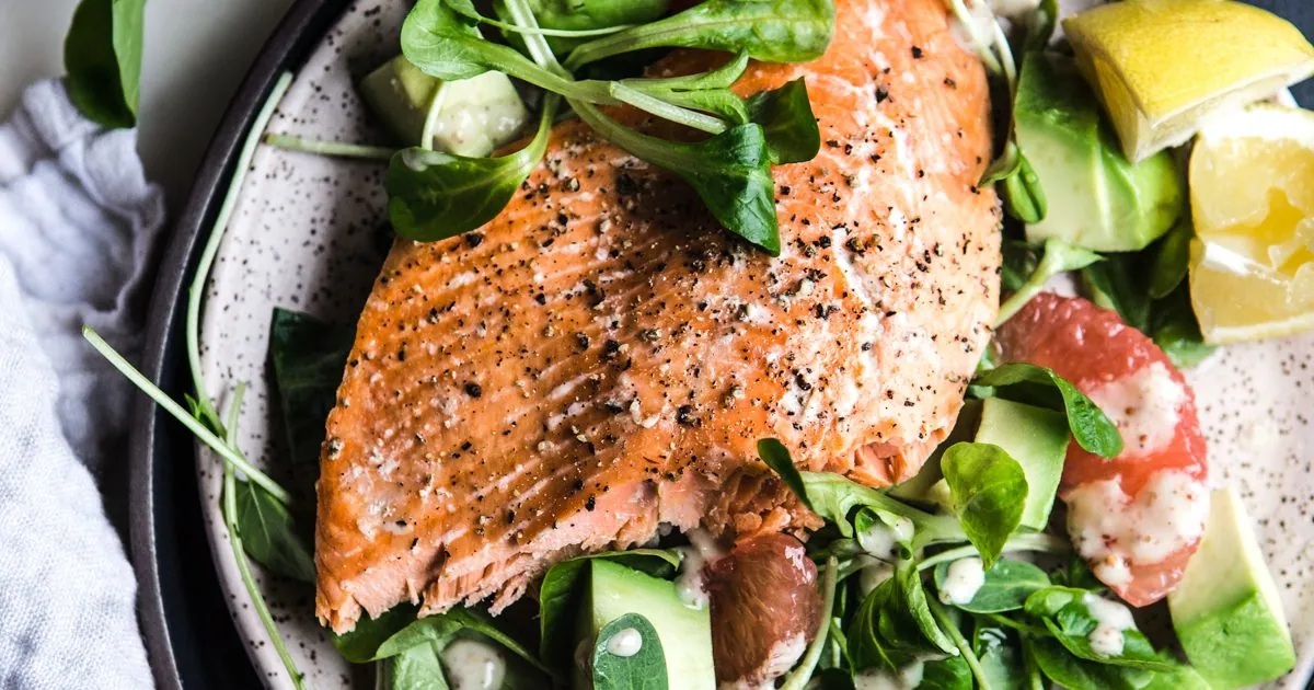 Baked Salmon Grapefruit Salad