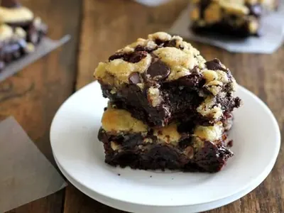 Chocolate Chip Cookie Brownies