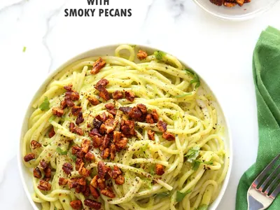 Avocado Pasta with Pecans