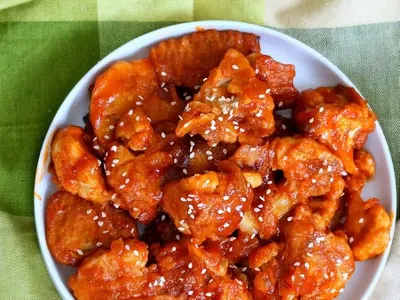 Mango Sriracha Cauliflower Bites