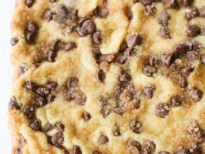 Chocolate Chip Pizza
