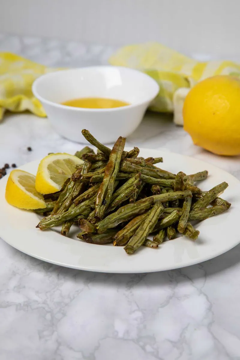 Air Fryer Green Beans with lemons and limes