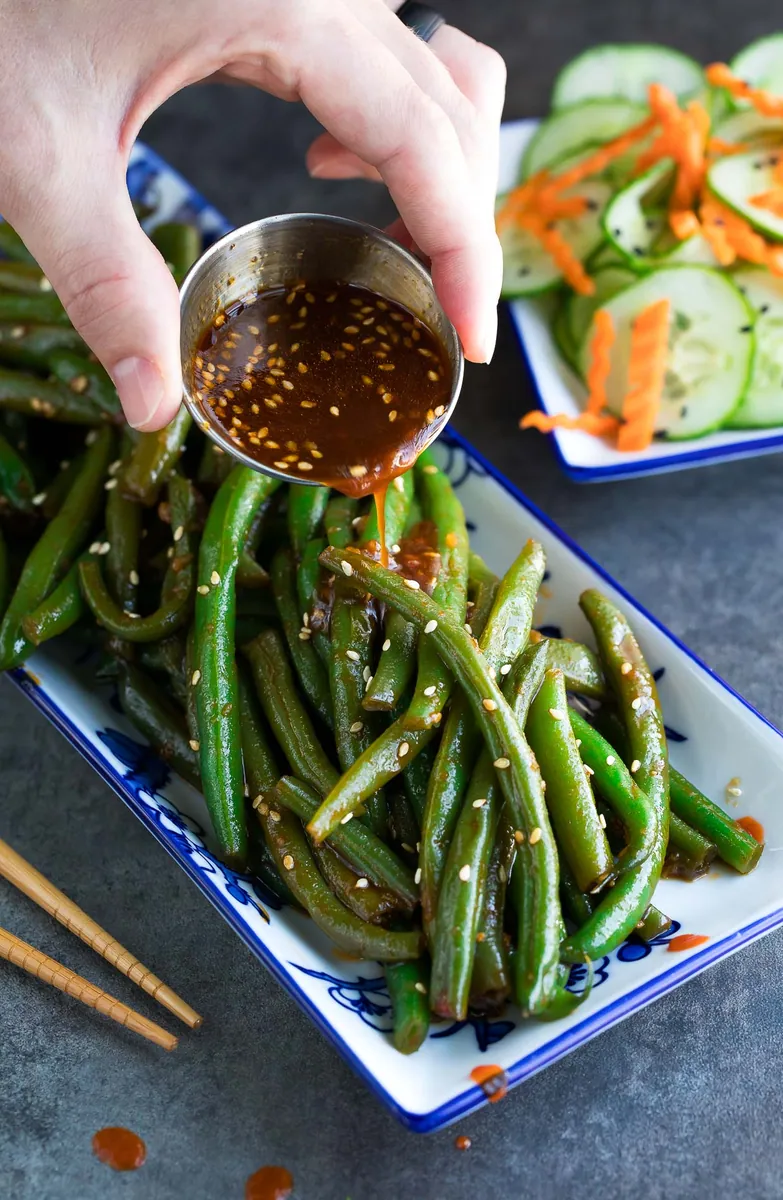 Spicy Sriracha Green Beans