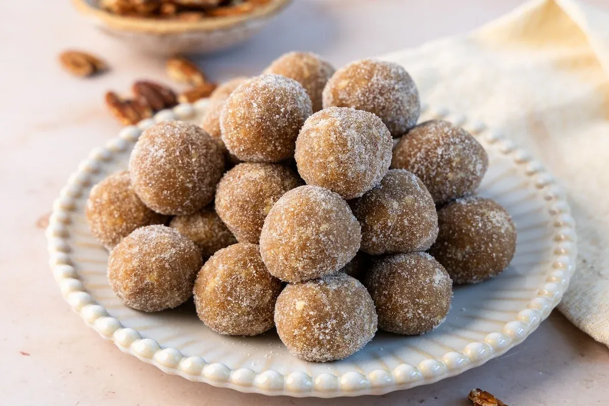 Rum Balls with crackers