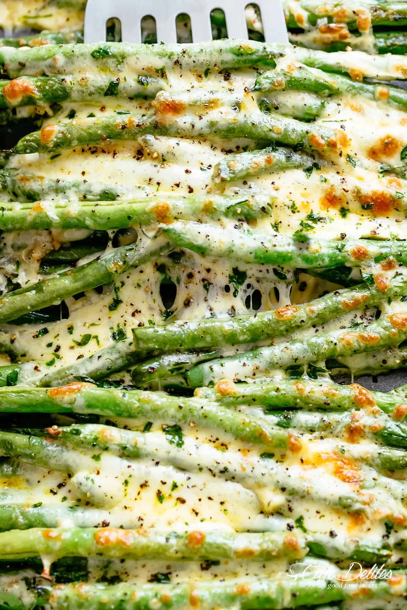 Cheesy Garlic Green Beans