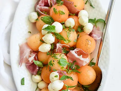 Mozzarella Cantaloupe Salad