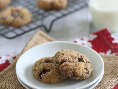 Molasses Gingerbread Chocolate Cookies