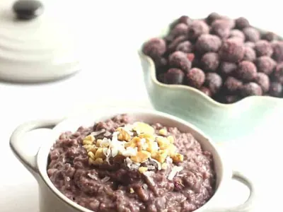 Blueberry Pie Crockpot Oatmeal