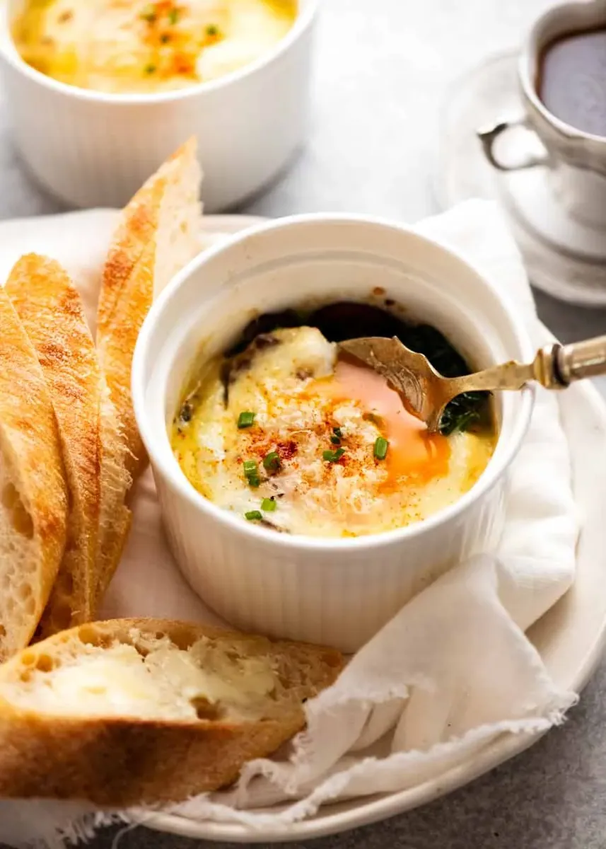 Baked Eggs with Mushrooms