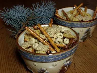 Herbed Holiday Party Mix