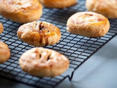 Currant Eccles Cakes