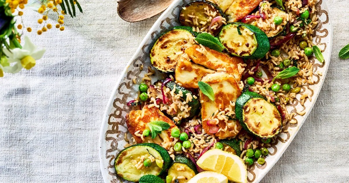 Halloumi Courgette Rice Salad
