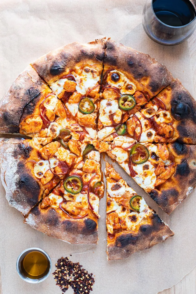 Buffalo Chicken Pizza with mozzarella