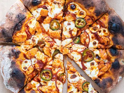 Buffalo Chicken Pizza with mozzarella