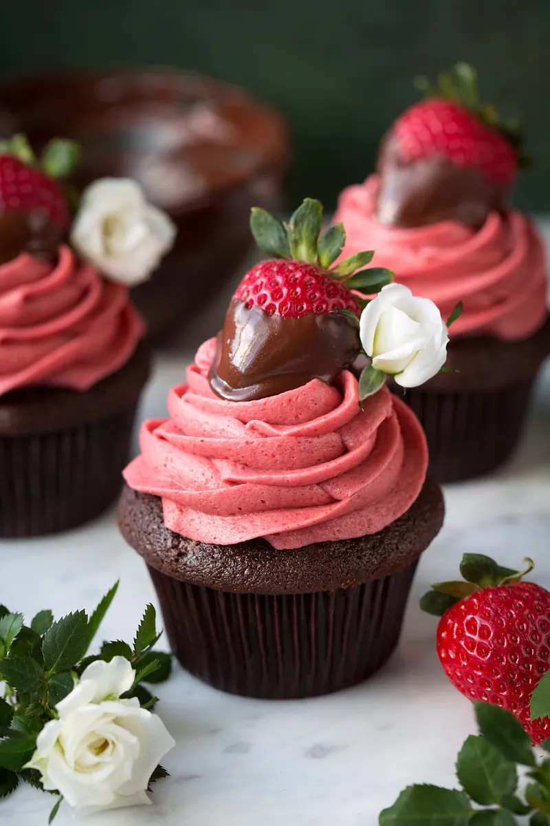 Chocolate Strawberry Cupcakes