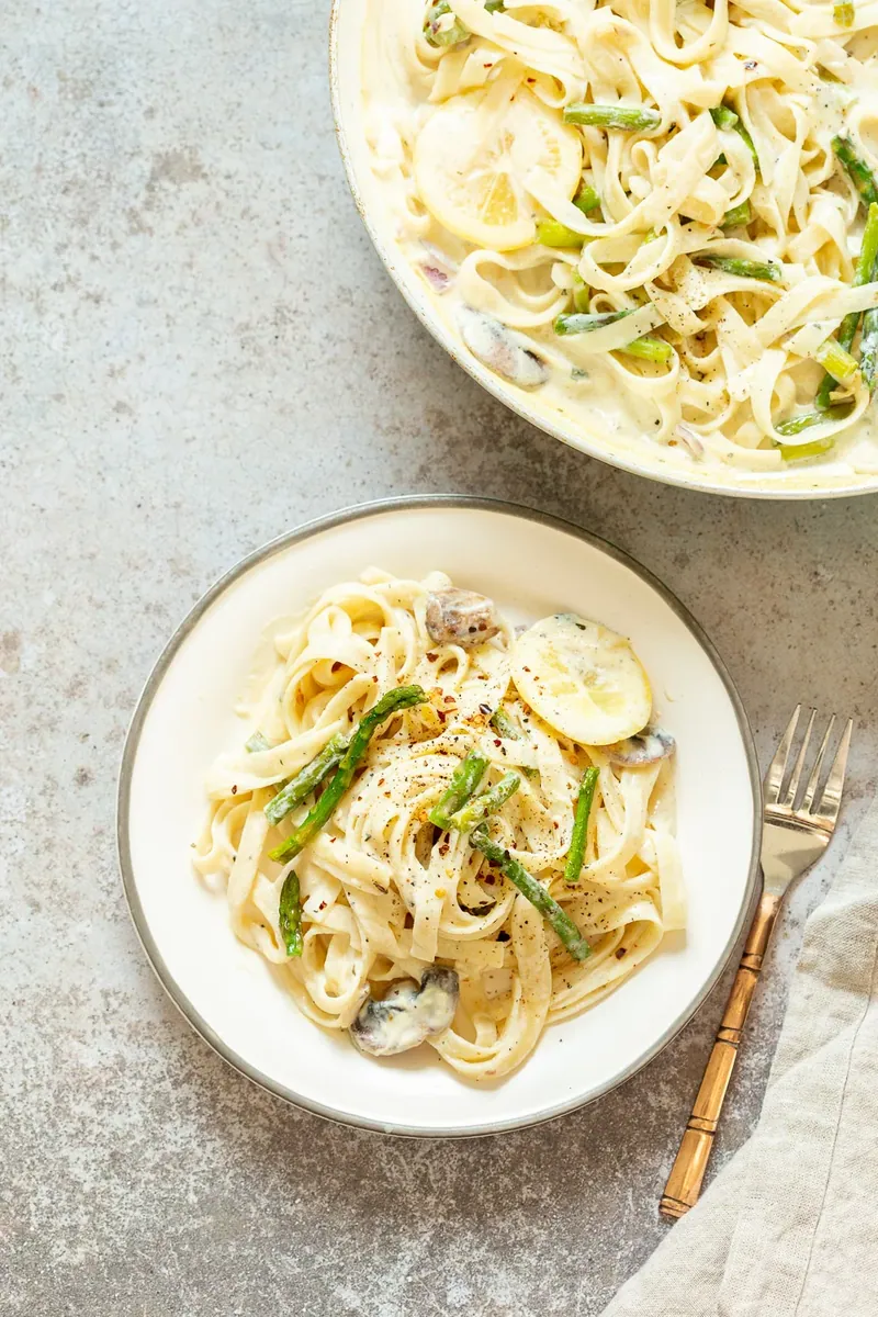 Lemon Asparagus Pasta with tofu
