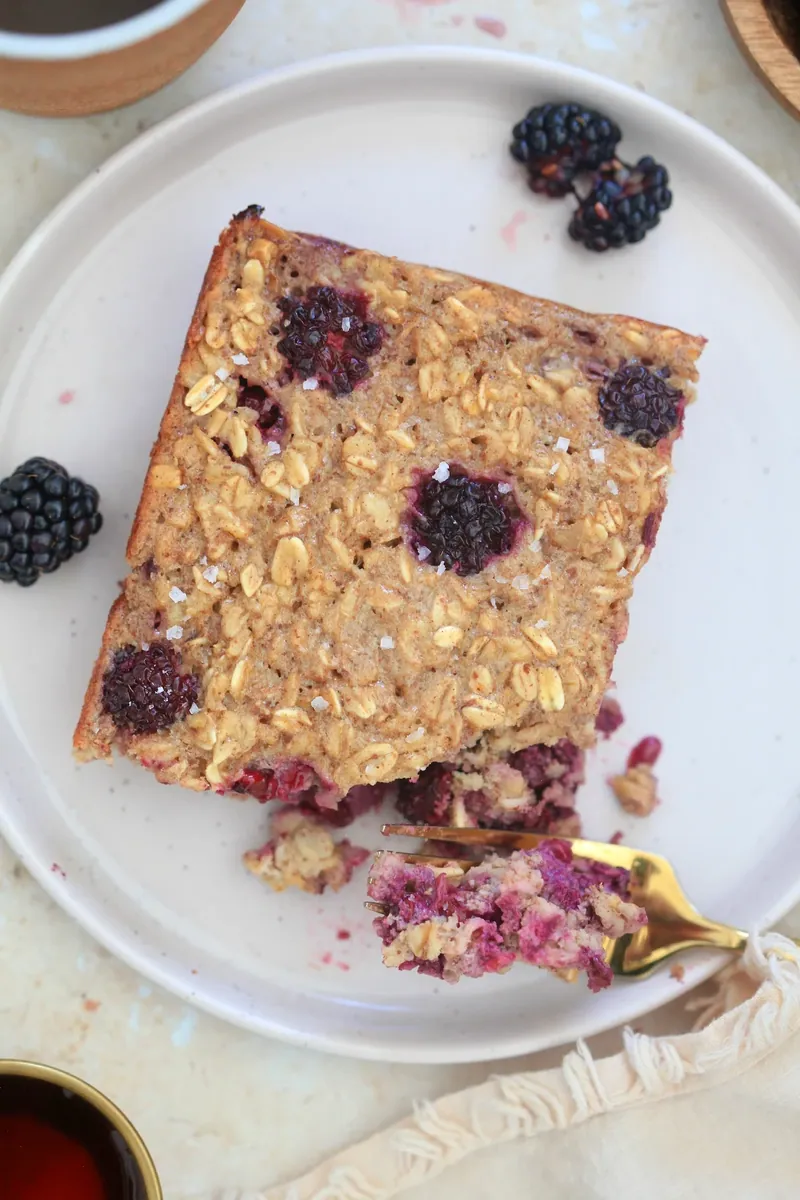 Blackberry Baked Oatmeal