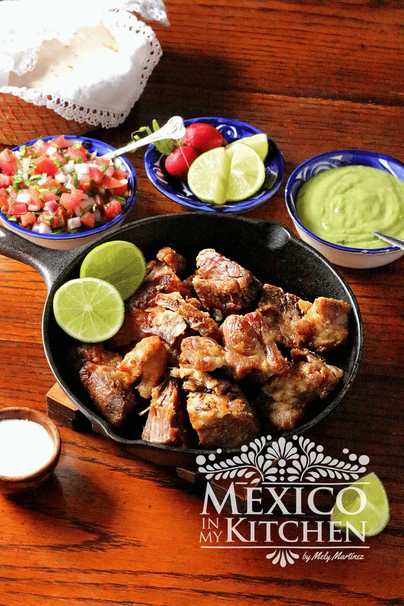 Pork Carnitas with garlic