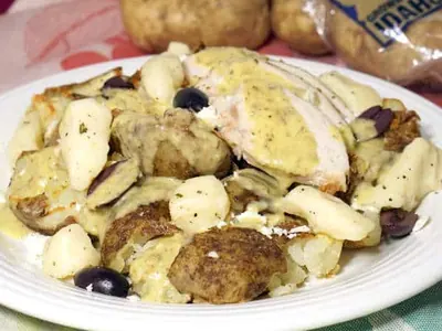 Greek Chicken Poutine