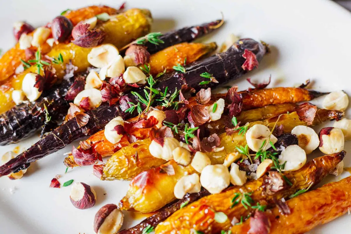 Roasted Carrots with Hazelnuts