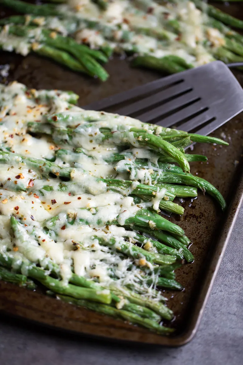 Cheesy Roasted Green Beans