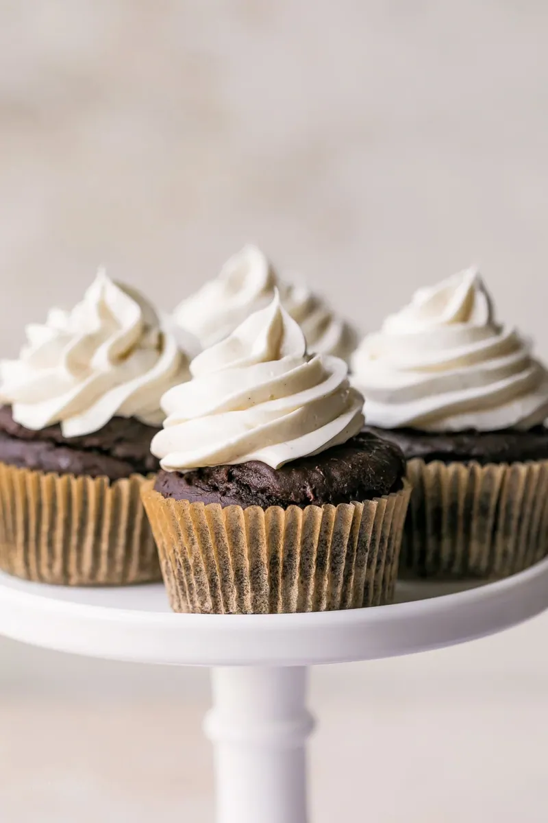 Chocolate Cupcakes with cream cheese