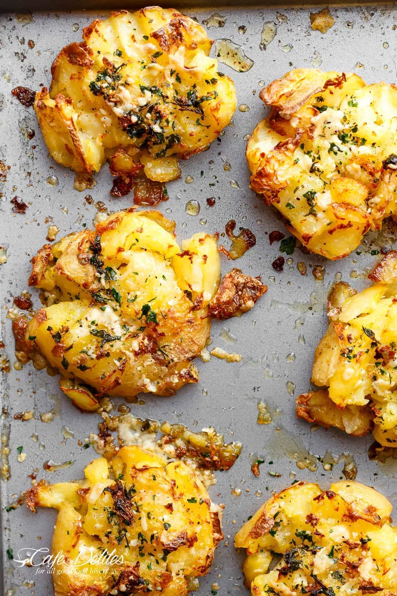 Garlic Butter Parmesan Potatoes