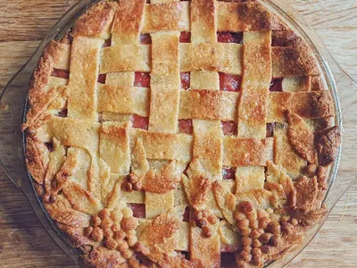 Strawberry Rhubarb Pie