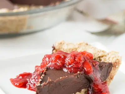 Chilled Almond Oat Pie