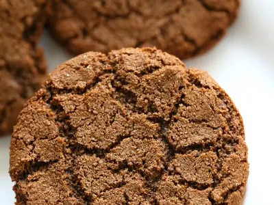 Giant Molasses Cookies