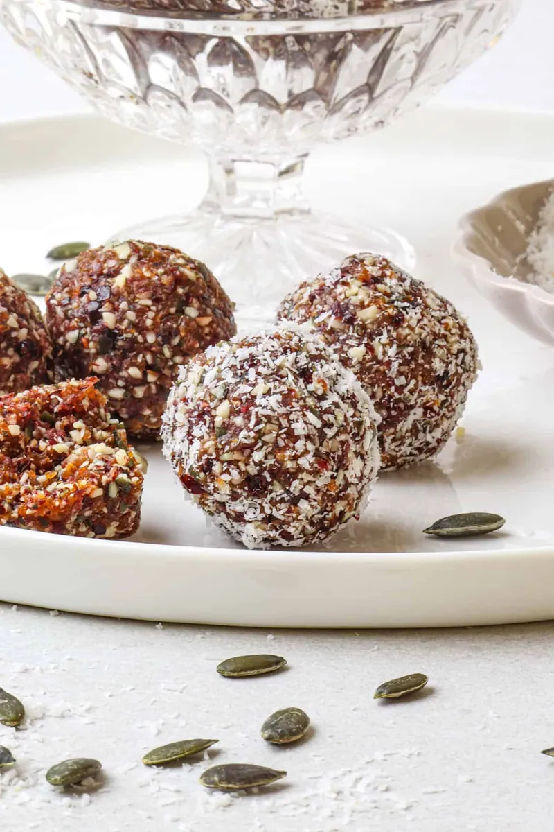Fruit Nut Energy Bites