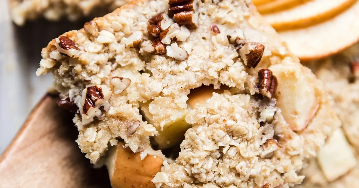 Apple Maple Baked Oatmeal