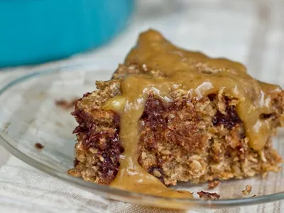 Chocolate Chip Banana Oat Cake