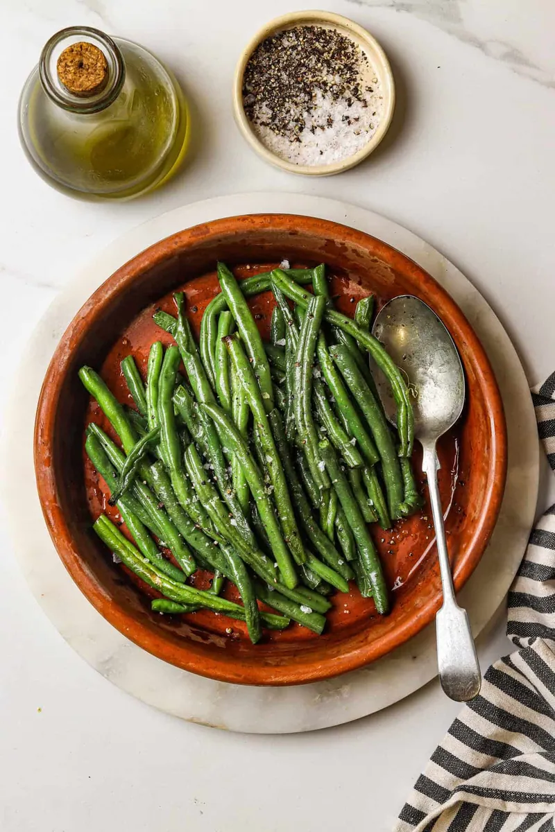 Air Fryer Green Beans with frozen vegetables