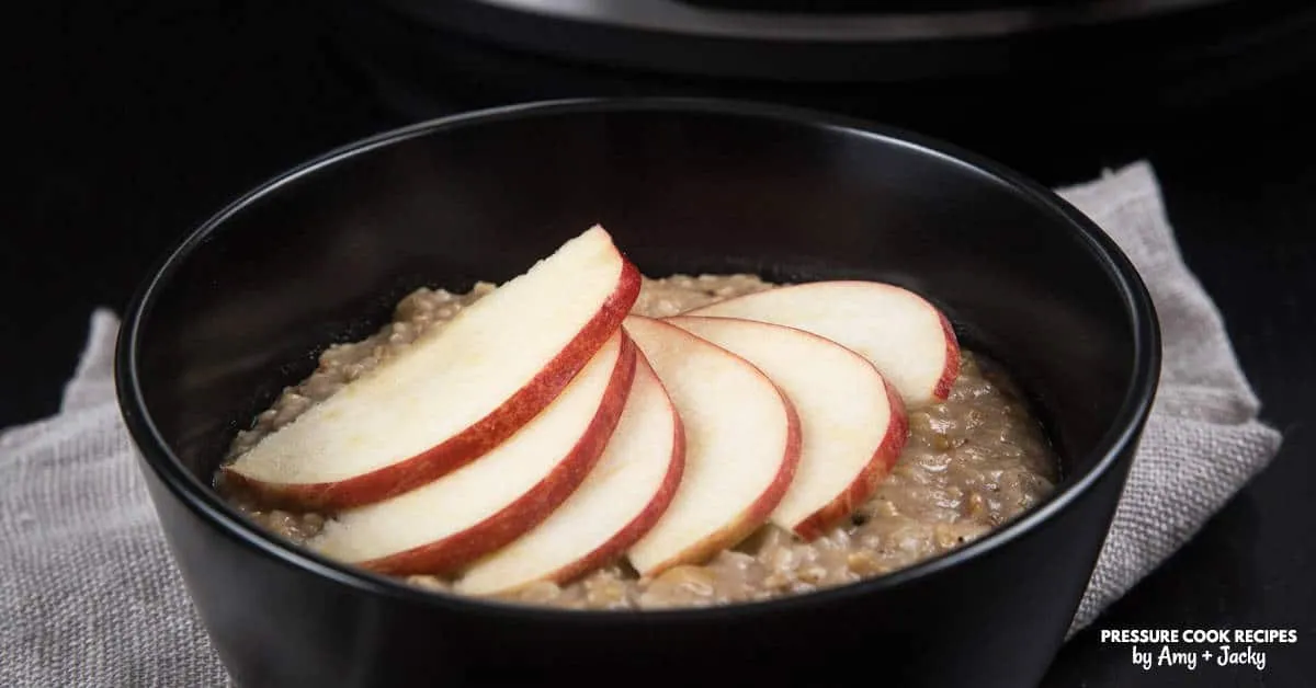 Instant Pot Apple Oatmeal