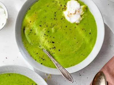Fresh Pea Herb Soup
