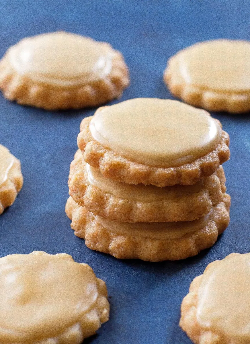 Maple Shortbread Cookies