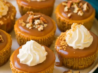 Mini Pumpkin Cheesecakes with Caramel