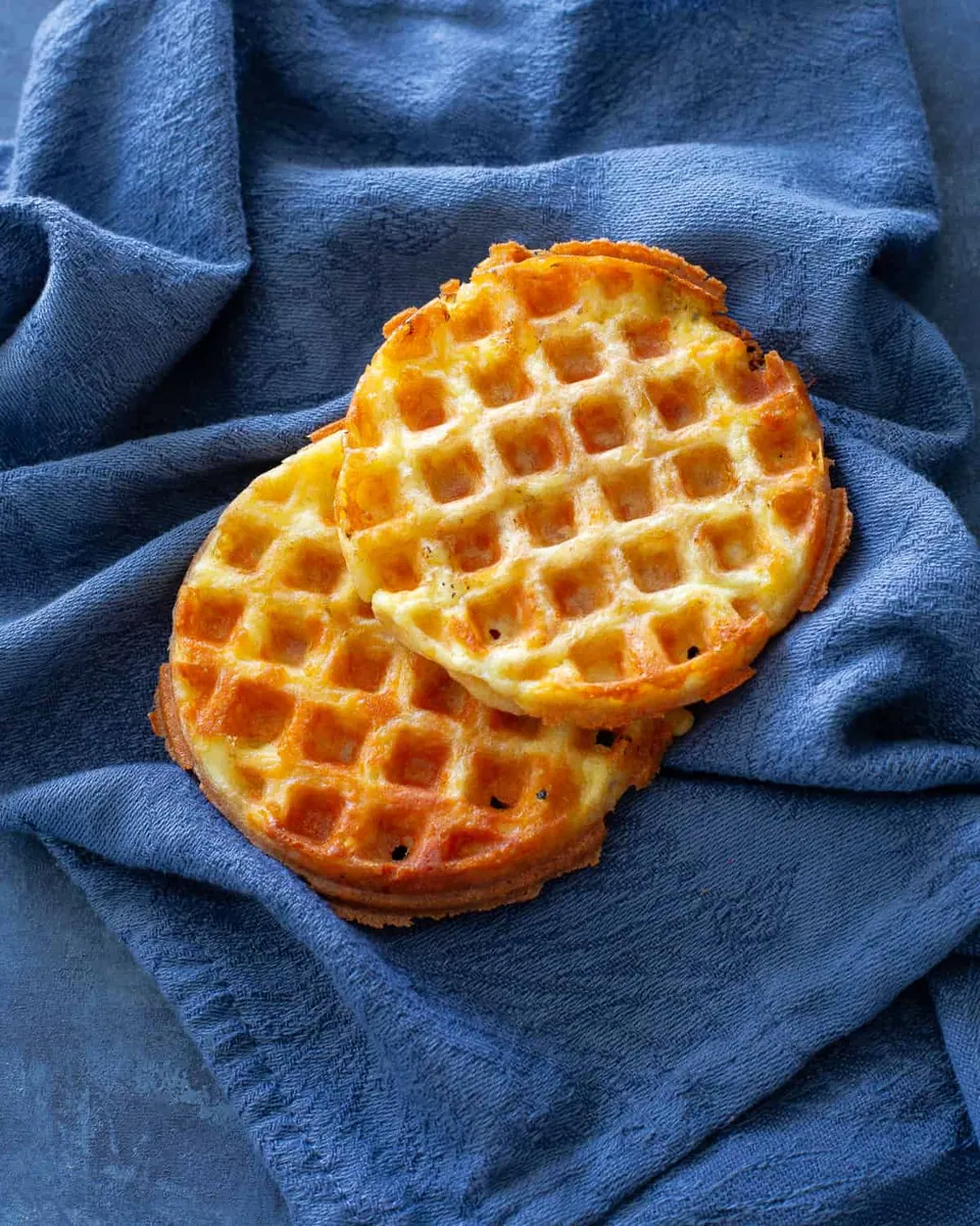 Cheddar Egg Chaffles