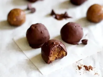 Peanut Butter Cookie Dough Balls