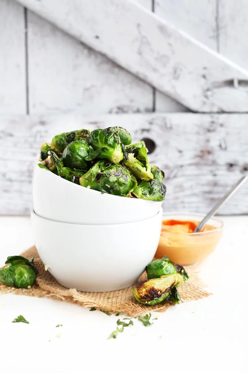 Garlic Brussels Sprouts with Sriracha Aioli