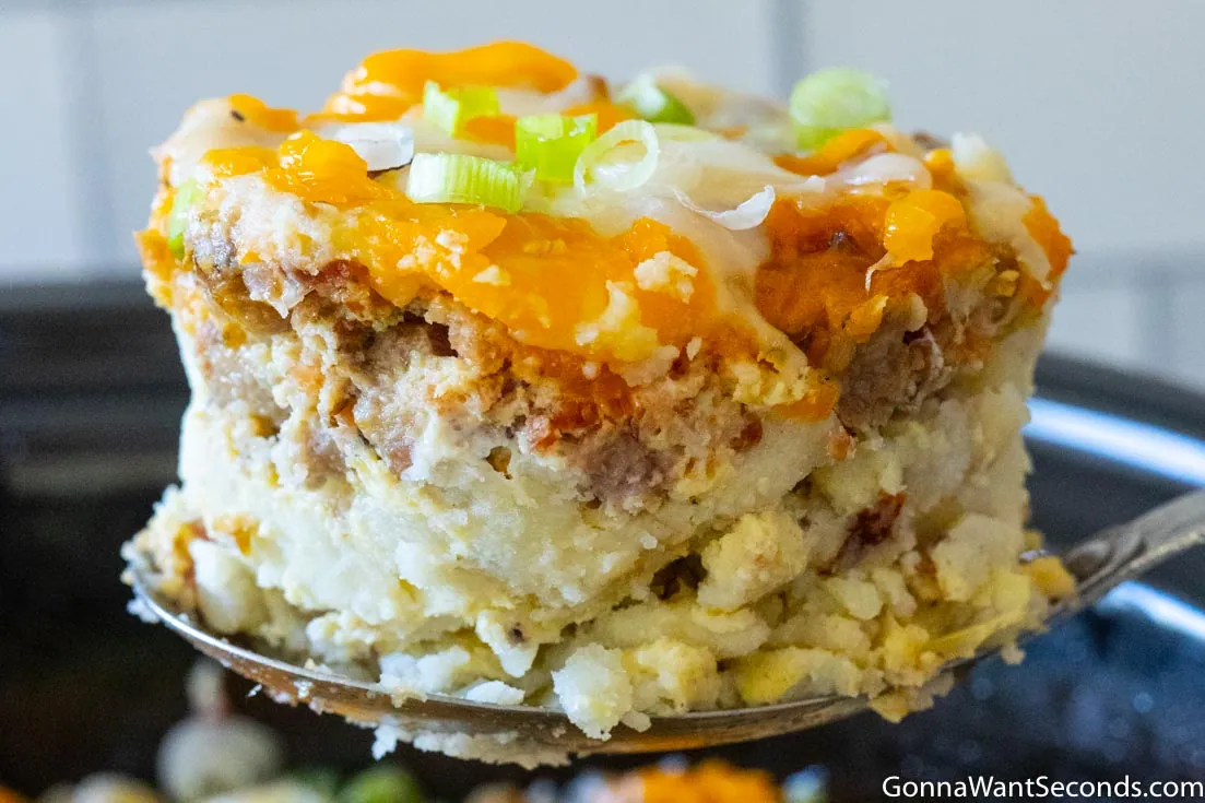 Slow Cooker Breakfast Casserole with bacon