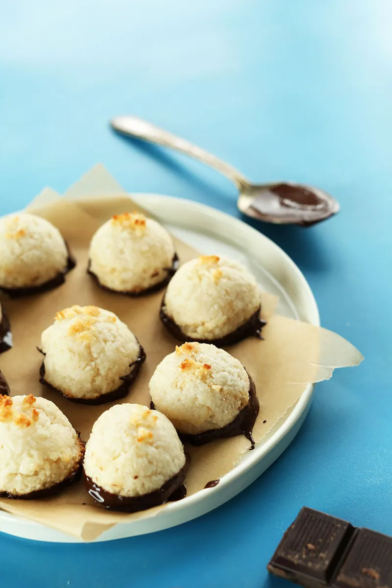 Dark Chocolate Coconut Macaroons